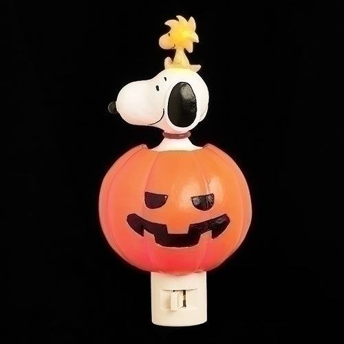 Snoopy in jack-o-lantern
