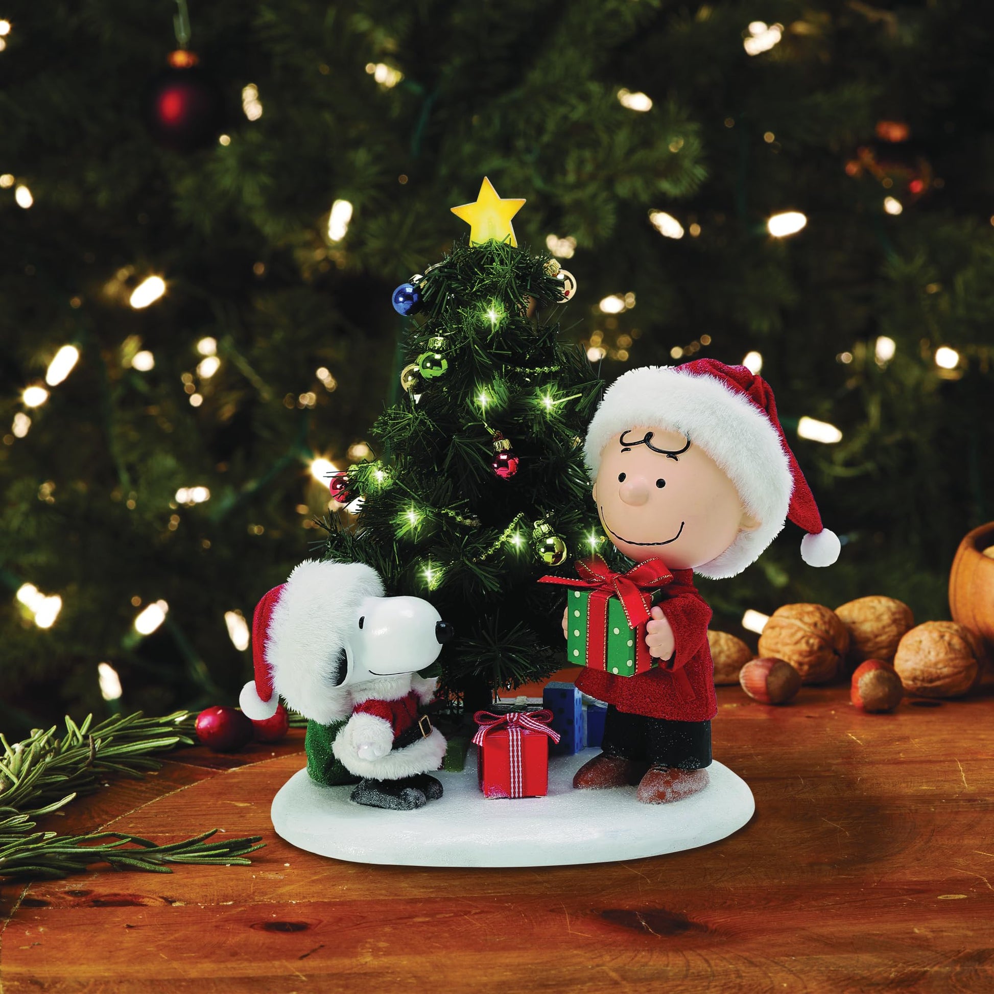Department 56 Possible Dreams Peanuts Snoopy and Charlie Brown Christmas Time is Here Lit Figurine
