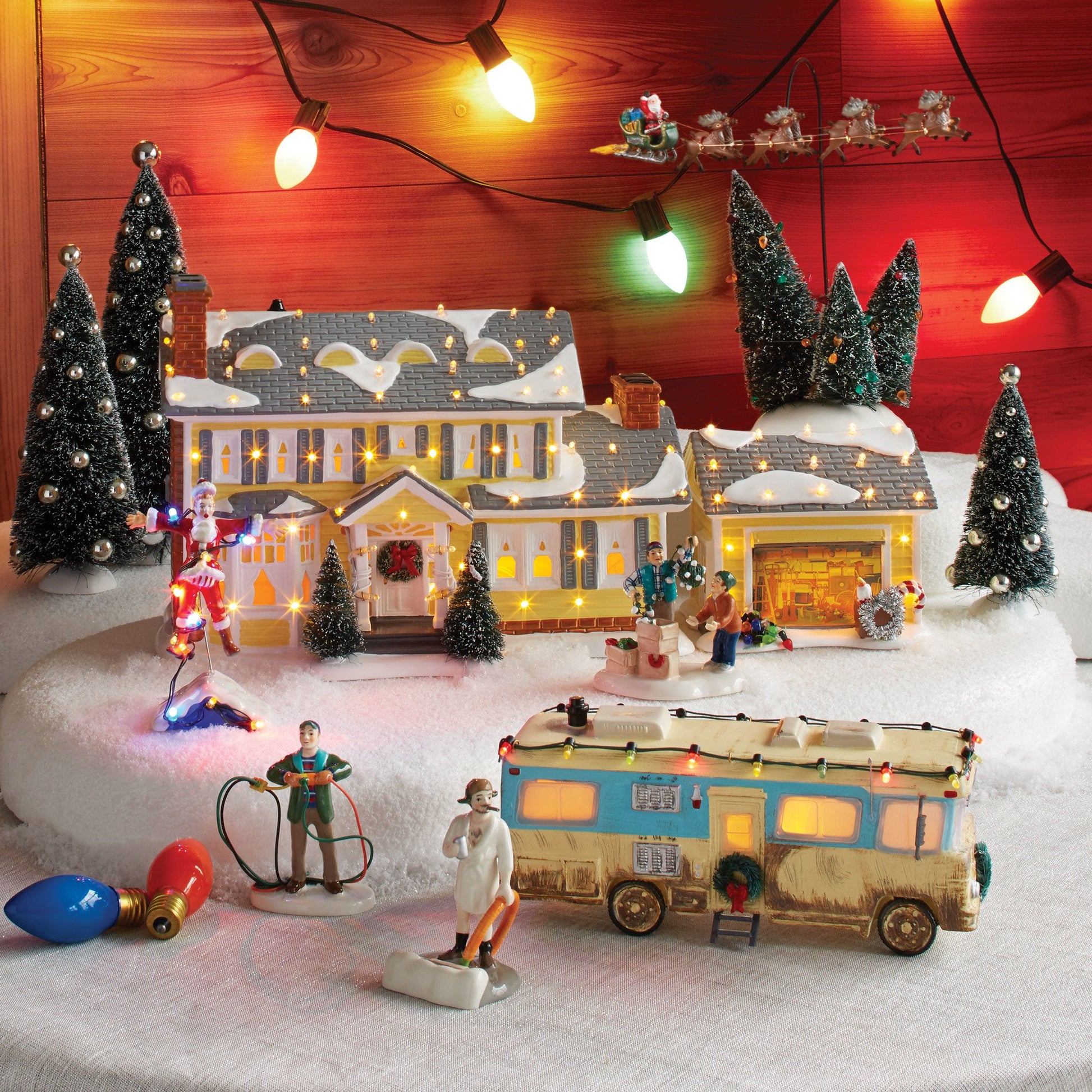 Department 56 4056686 Snow Village Christmas Vacation the Griswold Holiday Garage Lit Building, Multicolor