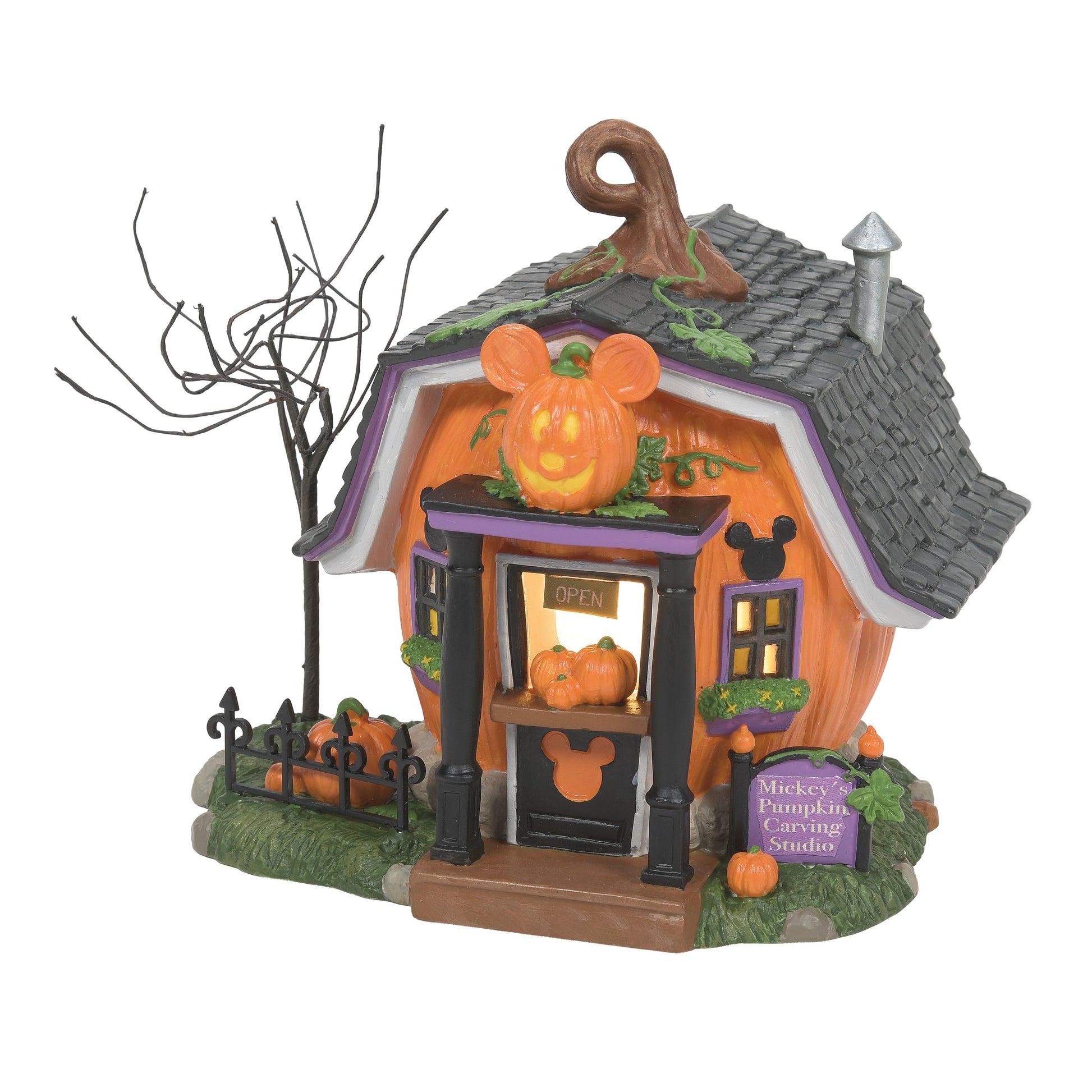 Disney Village Pumpkintown Carving Studio