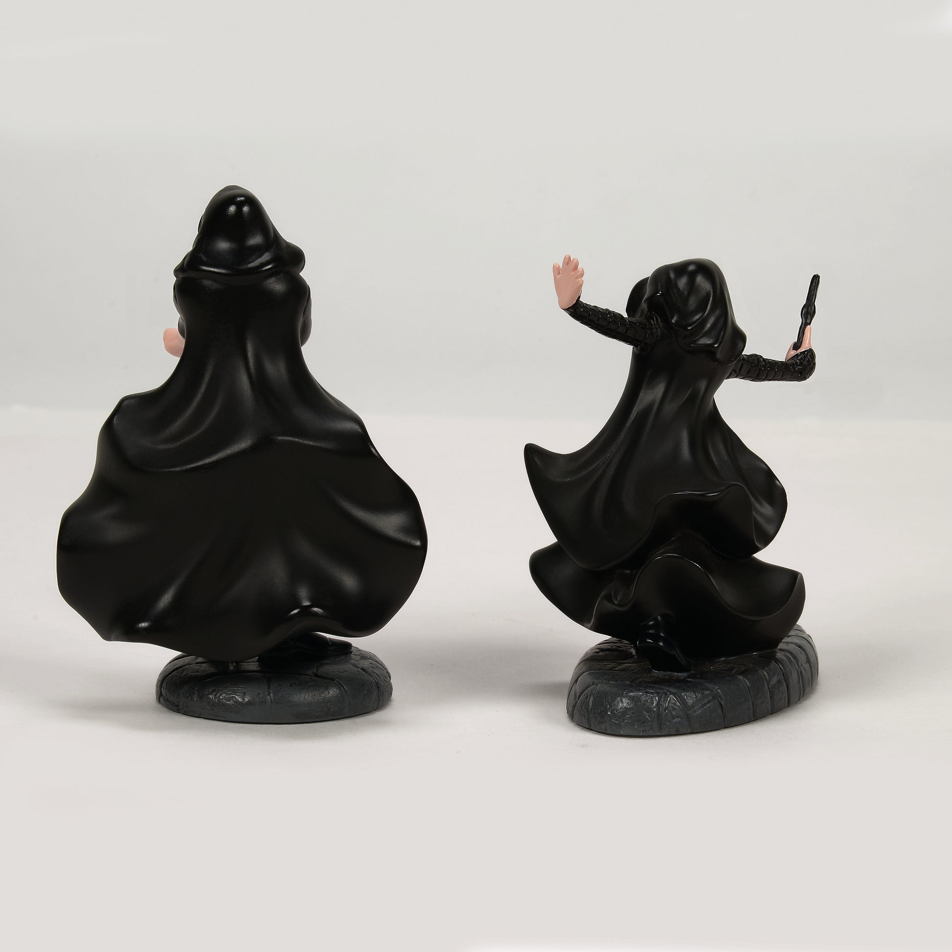 Harry Potter Village The Death Eaters  **PREORDER ITEM**