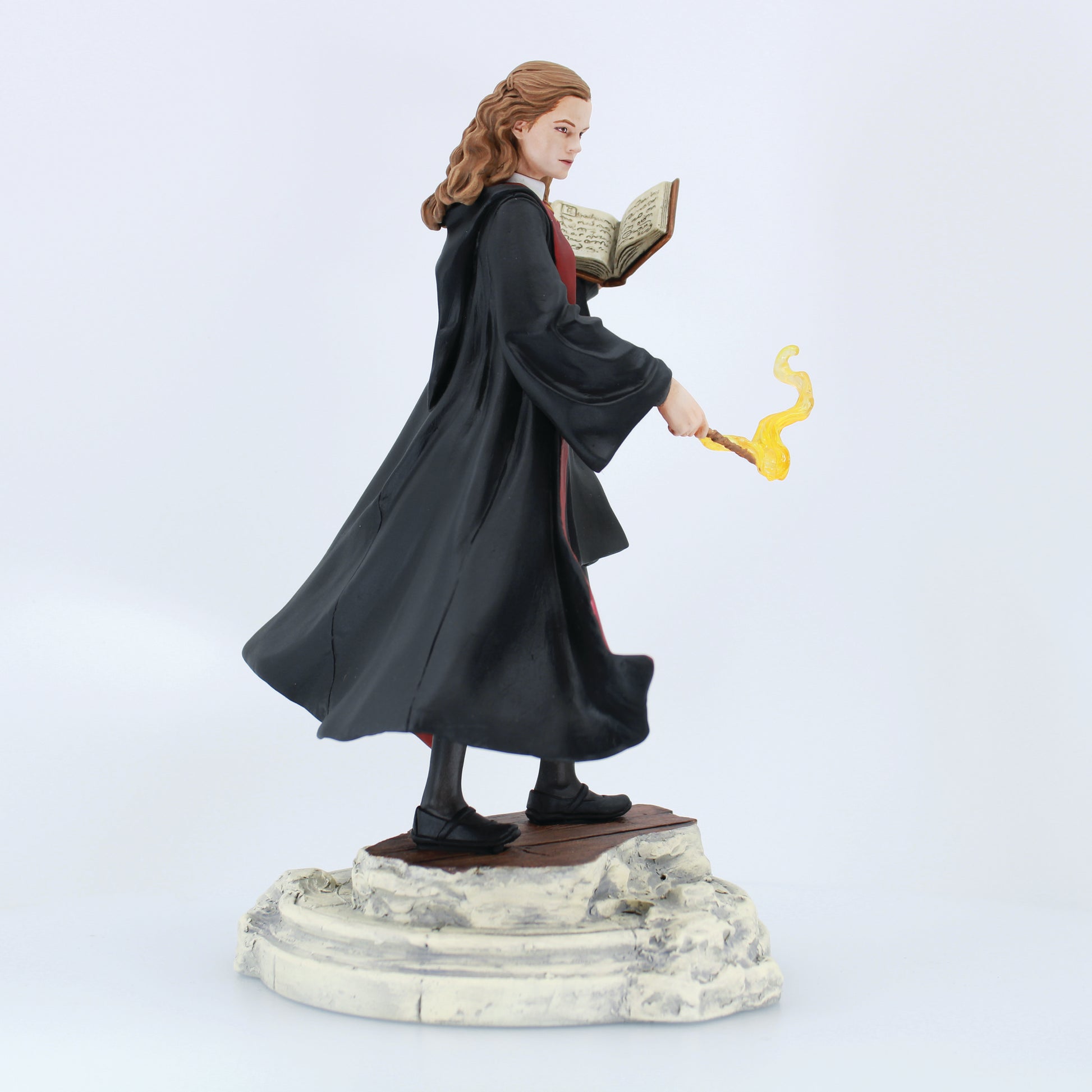 Enesco Hermione Figurine Year 6 **PREORDER ITEM**