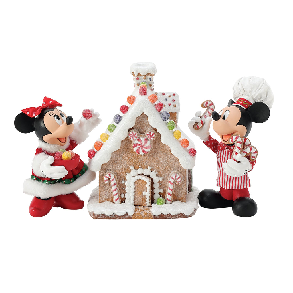 Disney Possible Dreams Minnie and Mickey's Gingerbread House
