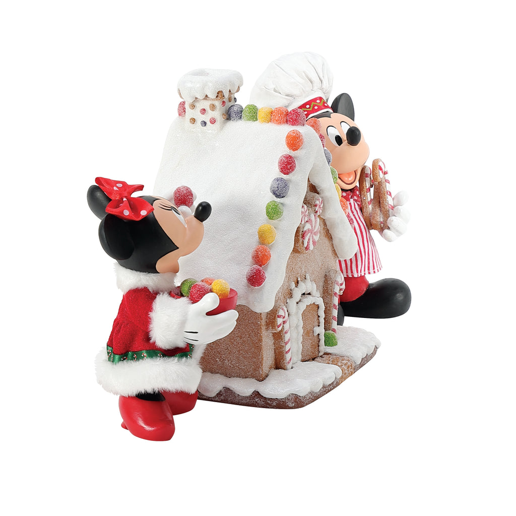 Disney Possible Dreams Minnie and Mickey's Gingerbread House