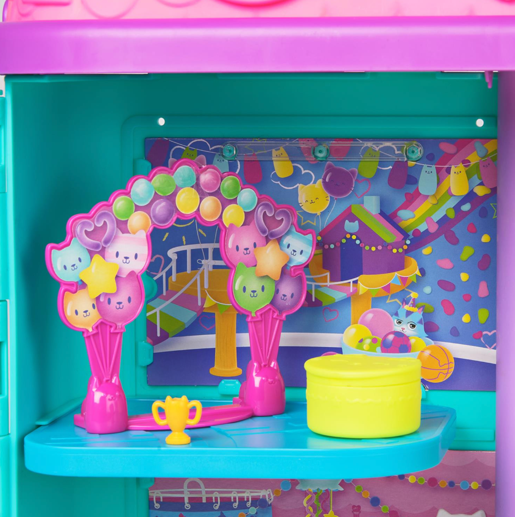 Gabby`s Dollhouse 15-Piece Rainbow-Themed Celebration Dollhouse